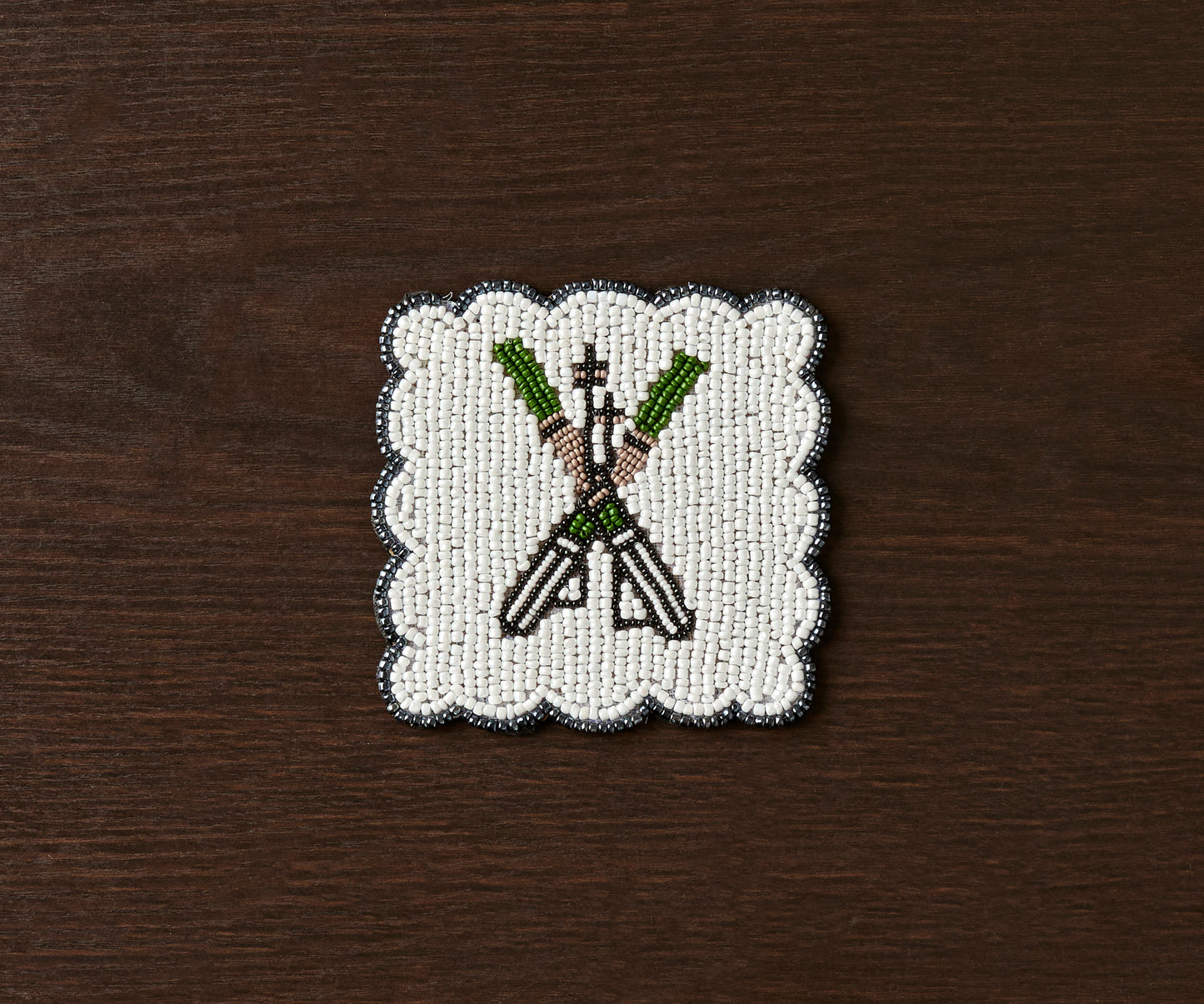 Handmade Beaded Ski Coaster with Pearls – Elegant Black, White, and Green Coaster for Tableware & Home Decor