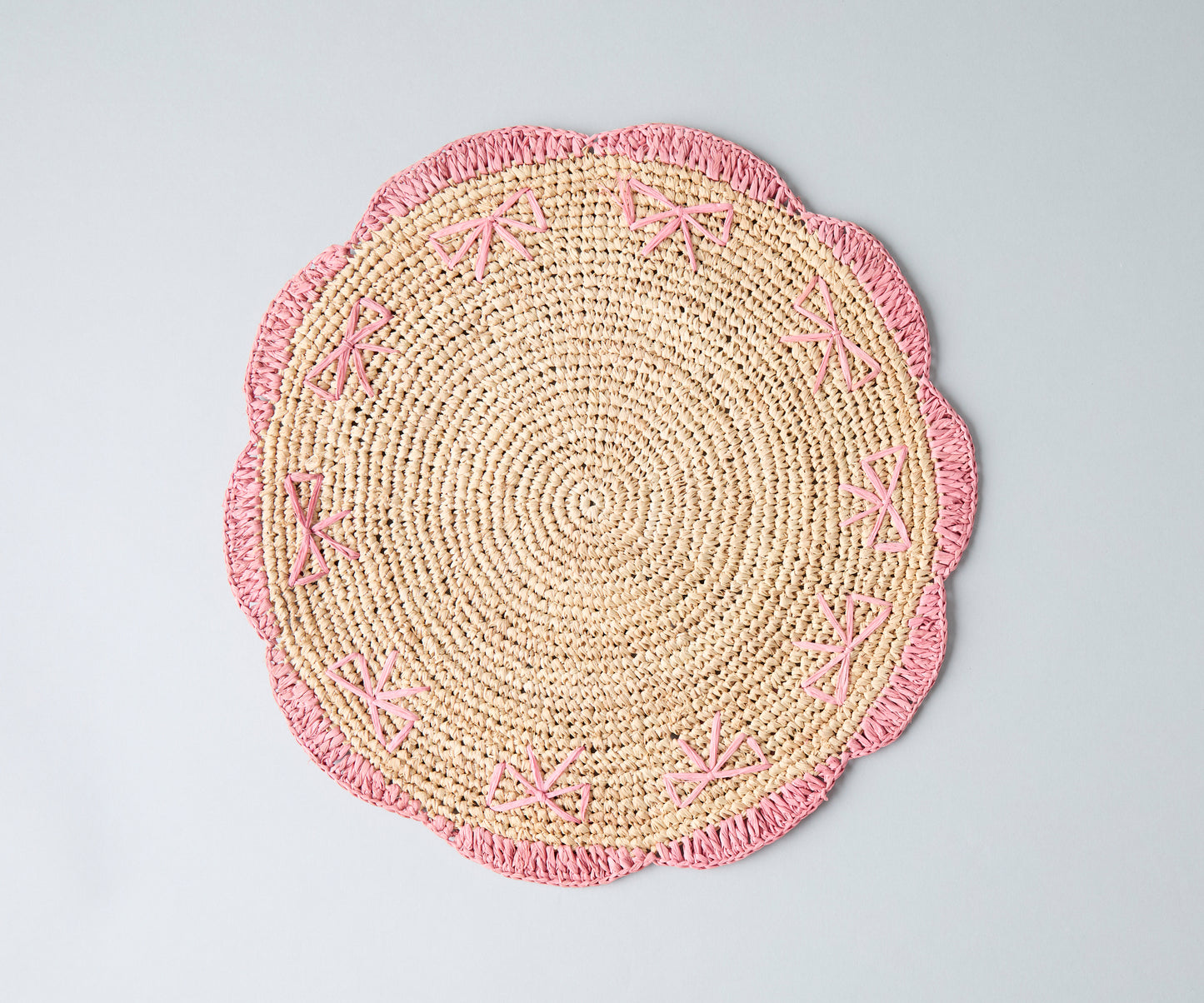 Payton James Handwoven Bow Placemats – Hand-Crocheted Raffia Palm Placemats – Unique Kitchen & Dining Table Decor – Handmade Tableware