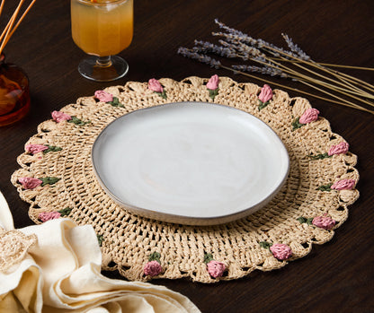 Tulip Placemats (Set of 4) – 14” Hand-Crocheted Raffia Palm, Artisan Spring Table Decor